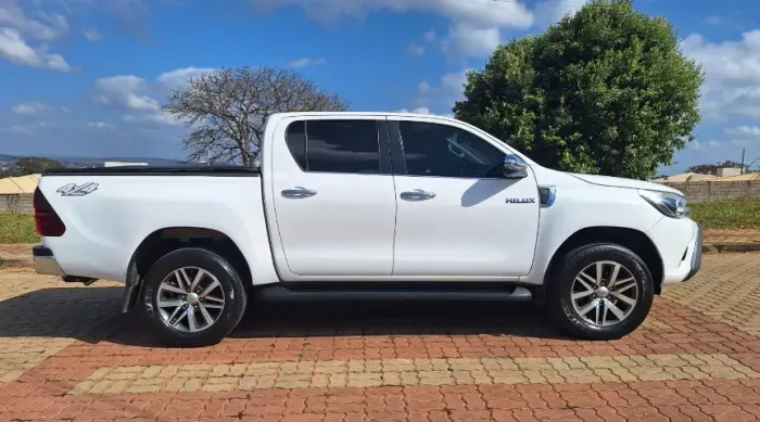 Toyota Hilux CD SRX 4X4 2.8 TDI 16V Diesel Aut. 2018