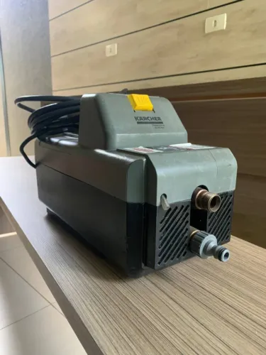 Lavadora de Alta Pressão Profissional Karcher Hd585 Prof S