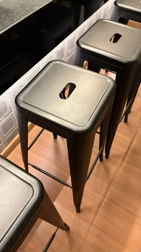Banqueta Metálica 