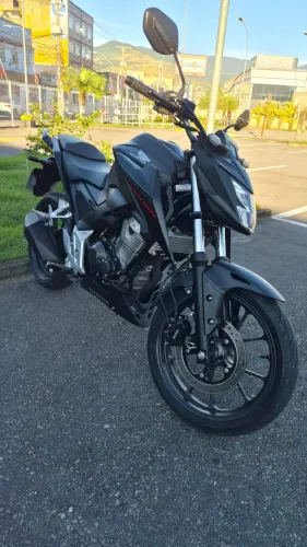 CB 300F ABS IMPECÁVEL!