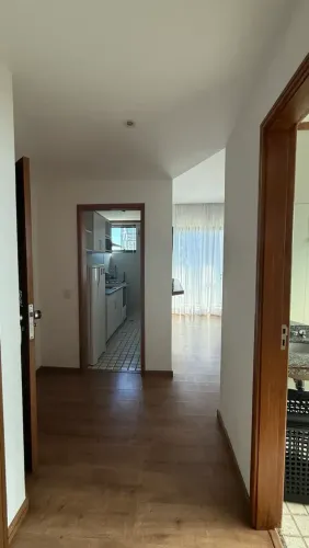 Alugo flat mobiliado 1 quarto sala cozinha banheiro varanda e 1 vaga, no coração da Savass