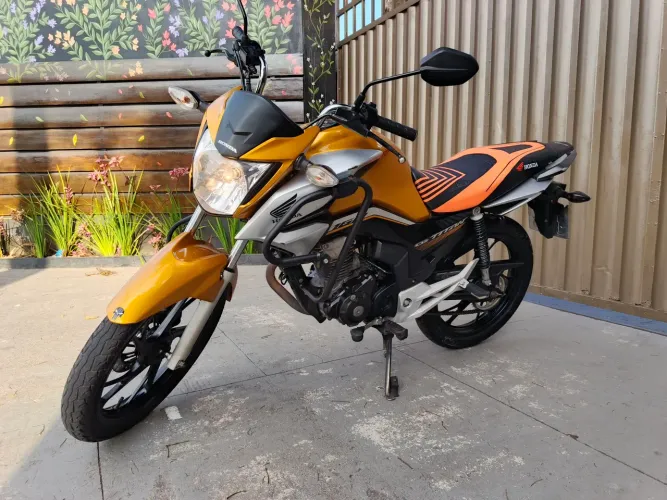 Titan 160