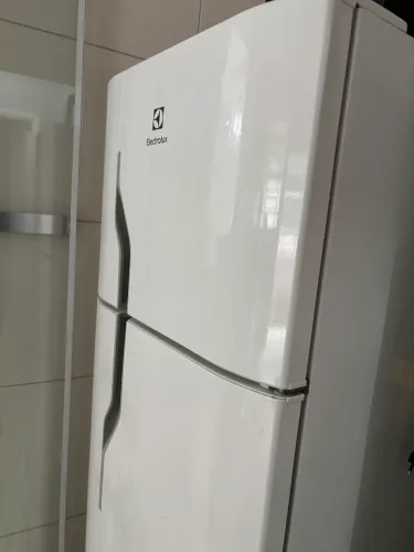 Refrigerador Eletrolux Duplex - Modelo DC35A - 260L - 110V
