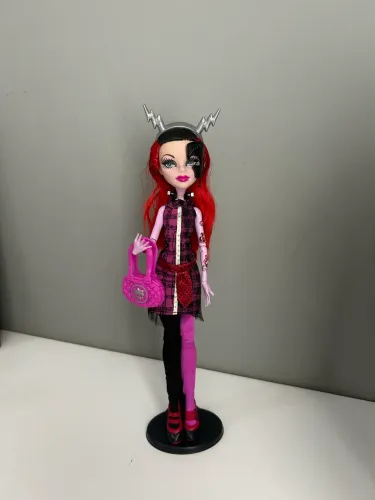 Boneca Monster High Operetta
