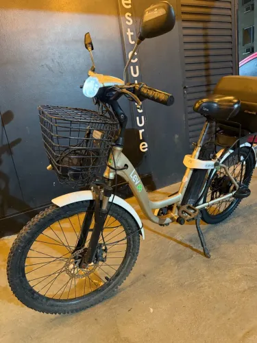 Bicicleta elétrica lev 