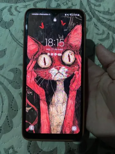 Celular A12 conservado