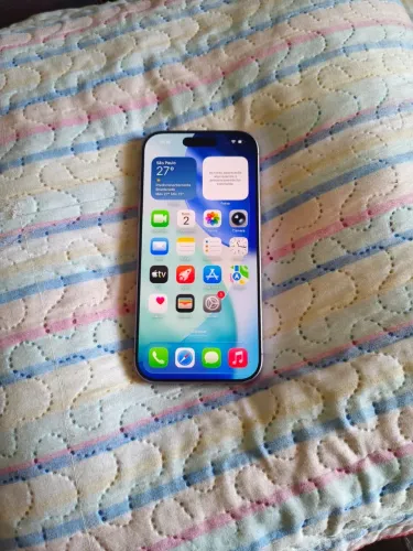 iPhone 17