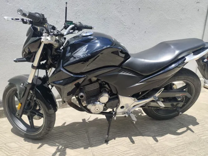 Honda CB 300R 2013