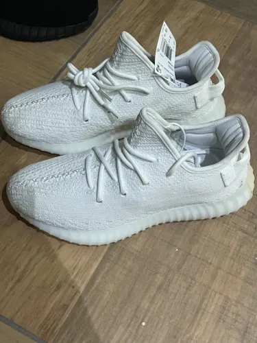yeezy boost 350 v2 cream white
