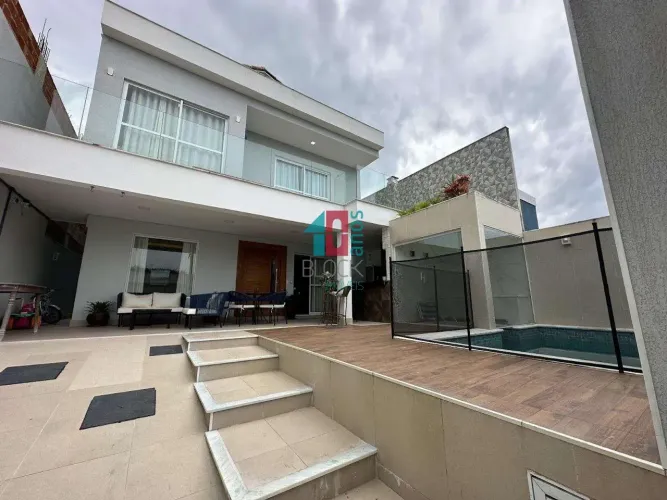 Vargem Grande | Casa de Condomínio 4 quartos, sendo 4 suites