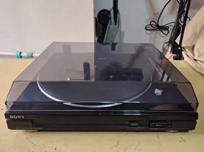 Toca Discos Sony PS-LX47P