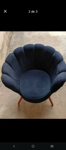 Vende-se uma poltrona pétola Premium semi nova 
