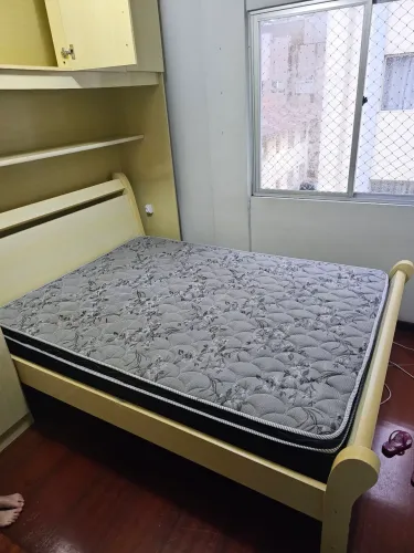 Cama de casal com colchão