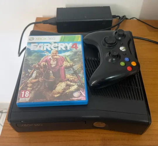 Xbox 360 com Aurora 1 Controle Original 
