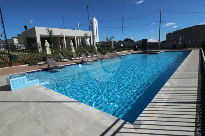 Apartamento 2 Dorms no Wanel Ville Condomínio Lar Toronto