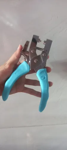 Alicate Aplicador de Ilhós Mimo Creating azul-claro.