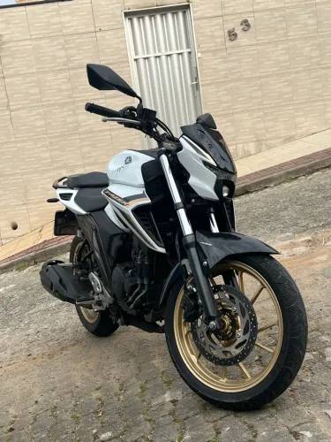 Yamaha FZ25 250 Fazer Connected 2025