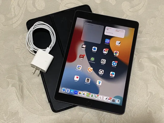 Apple iPad 9th 64GB + Capa + Caneta WB