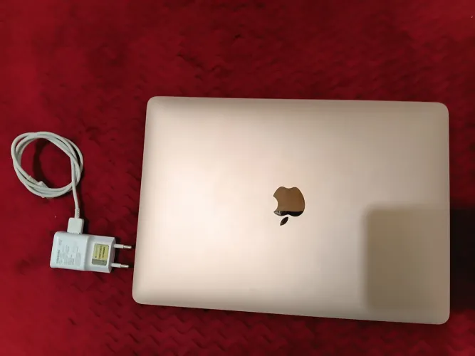Apple macbook