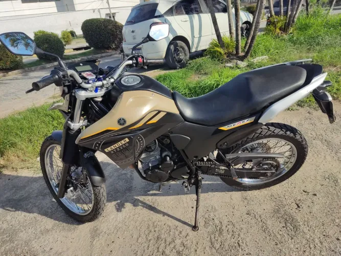 Moto conservada único dono