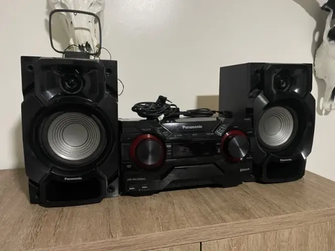 Mini System Panasonic SC-AKX220 450W RMS - Bluetooth, Duplo USB