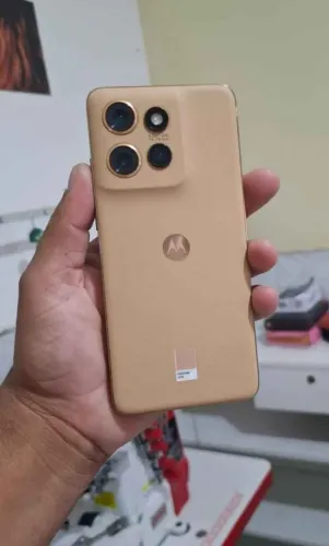 Motorola Edge 50 Neo completo