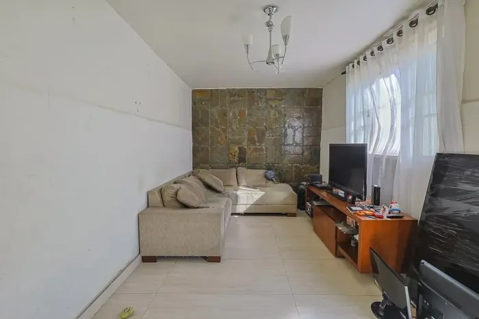 Casa à Venda - Cachoeirinha, 2 Quartos, 99 m2