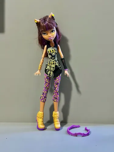 Boneca Monster High Clawdeen Save frankie
