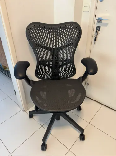 Cadeira Herman Miller - Mirra 2 (quase todos os ajustes)