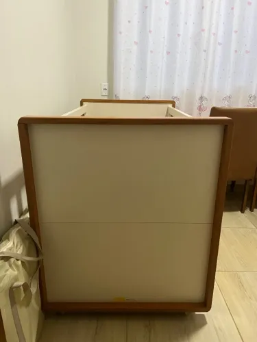 Berço Americano com rodinha e colchão