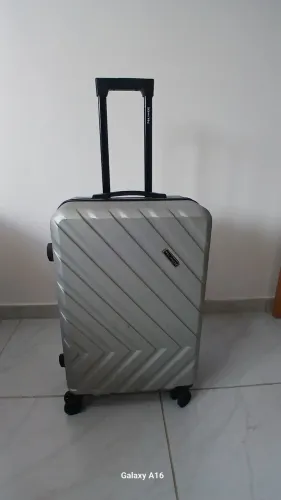 Mala Mundi 23kg cinza 