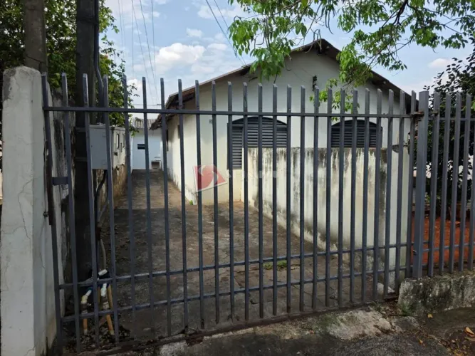 Casa para alugar em Maringá, Conjunto Habitacional Hermann Moraes Barros, com 1 quarto, co