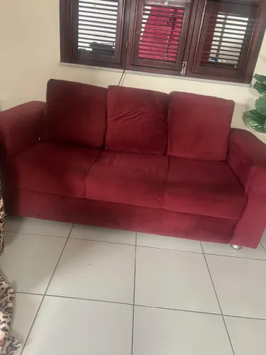 Sofa vermelho