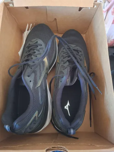 Tenis Mizuno Space 4