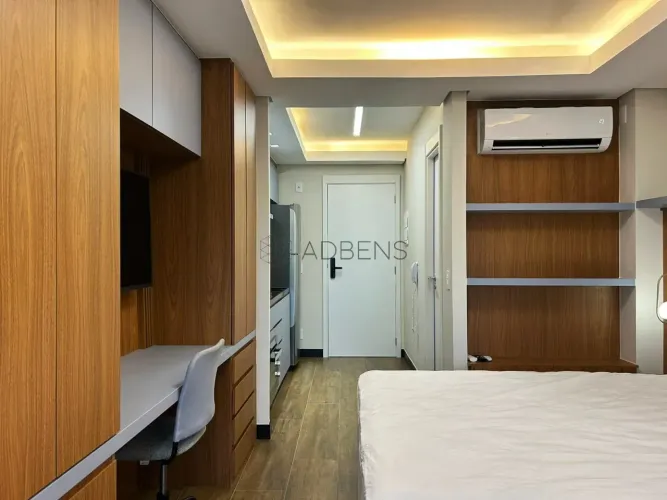Studio mobiliado para locação, 25m², Rua Carlos Petit, Metrô Ana Rosa, São Paulo, SP
