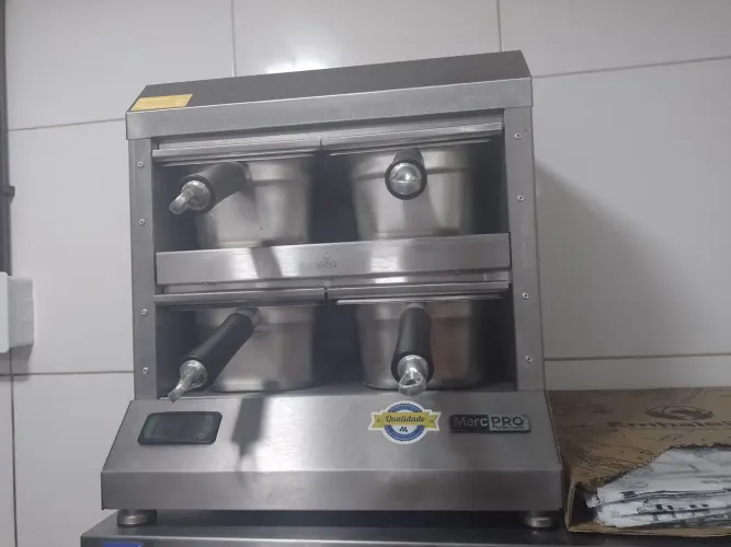 Mantedor de proteína muito novo