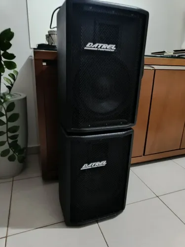 Caixas ativa e passiva Datrel 400W com falante de 10 pol.