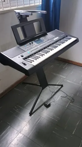 Vendo Teclado YAMAHA PSR - E473