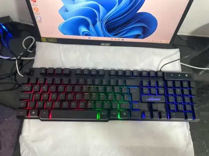 Teclado Gamer Semi Mecânico Com Iluminação RGB