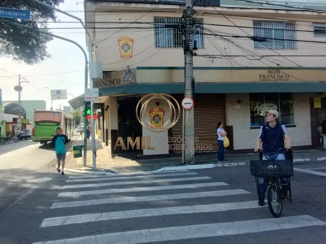 RA Amil Aluga-se Ponto Comercial, montado para Bar, Padaria ou Restaurante - Região Centra