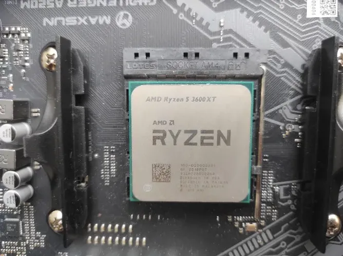 Kit A520 + Ryzen 5 3600xt Usado