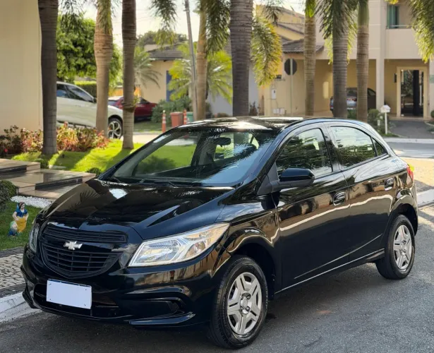 Chevrolet Onix Hatch LS 1.0 8V Flex Power Mec. 4P 2015