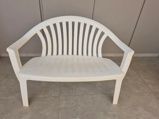 Banco de plástico 