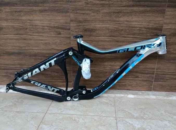 Quadro Giant Glory World Cup Edition 2013