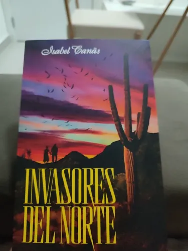 Livro Invasores del Norte edição TAG