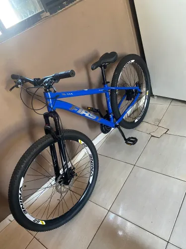Vendo ou troco bicicleta aro 29 azul 