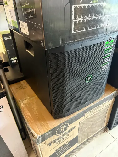 Mackie Thump 115S Subwofer 1400w 