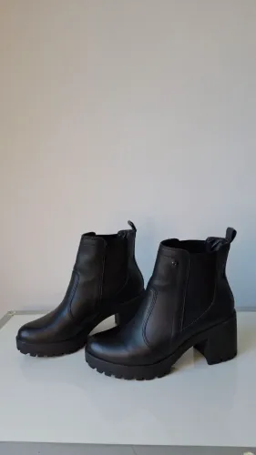 Bota preta Ramarim 37