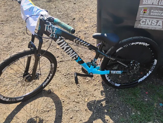 Bicicleta vinkg x tuff aro 26
