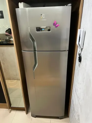 VENDE ? Geladeira Electrolux DFX39 Inox 310 Litros Frost Free